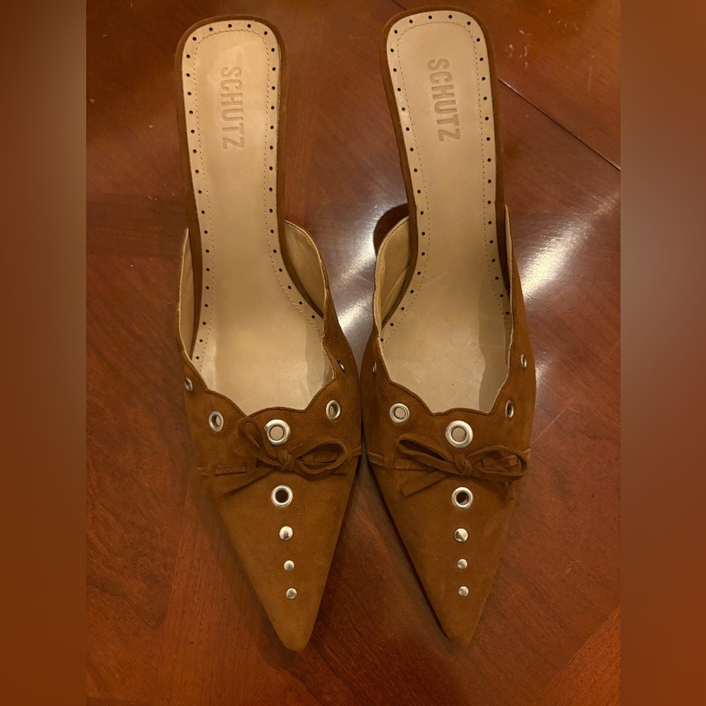 SCHUTZ Hilly Suede in Brown Size 10.5B Mint Condition!